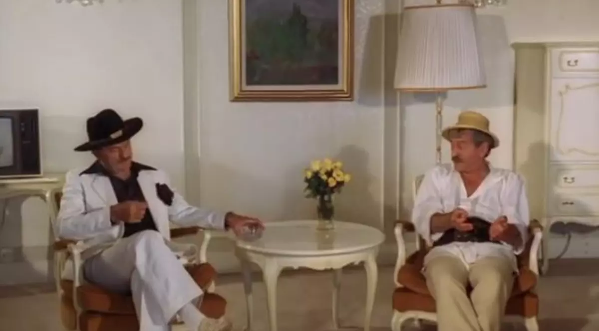 Îți amintești de blonda super sexy din "Nea Mărin miliardar". Cu ce se ocupă în America | FOTO