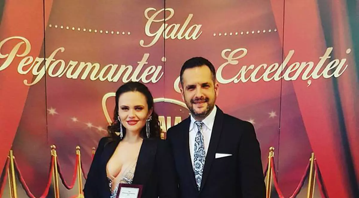 Mădălin Ionescu și Cristina Șișcanu au dat startul petrecerii de botez a fiicei lor