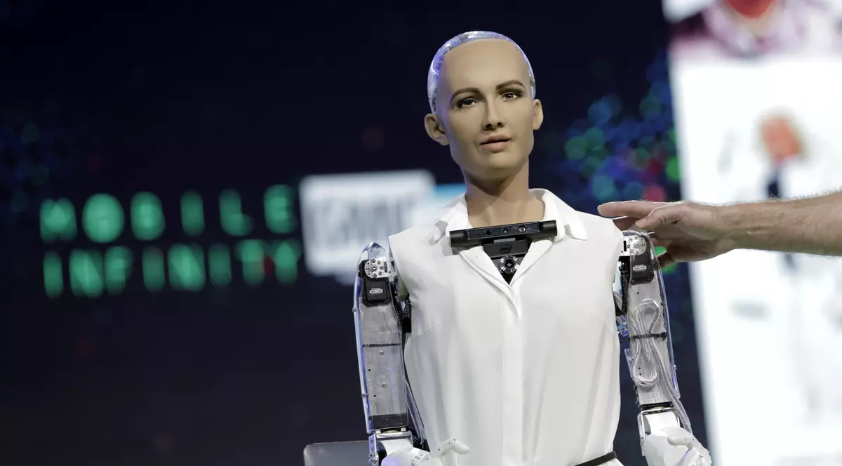 Robotul Sophia despre cupa mondiala