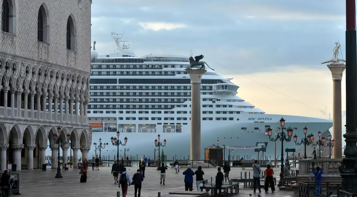 Veneția nu mai permite vaselor de croazieră să intre în oraș
