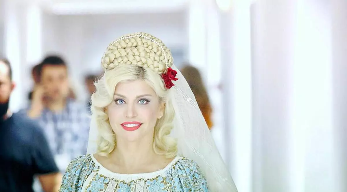 Loredana Groza, apariție spectaculoasă la Vocea României de 1 Decembrie