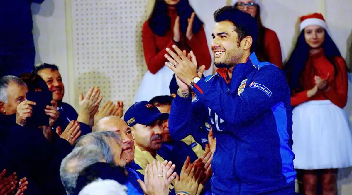 Spectatori de lux la meciul Lazio - FCSB, returul din 16-imile Ligii Europa: Mutu: ”Căutați victoria, nu stați cu fundul în poartă”