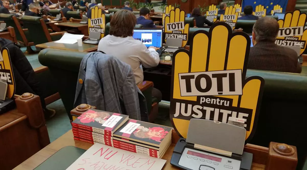 Vot final în Parlament, pe toate cele trei proiecte din pachetul legilor justiției