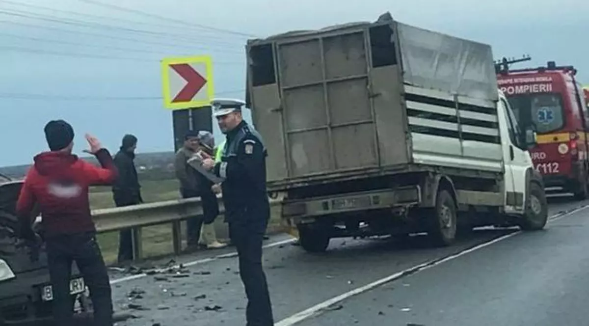 O fetiță de an și jumătate a murit într-un grav accident rutier în Bihor