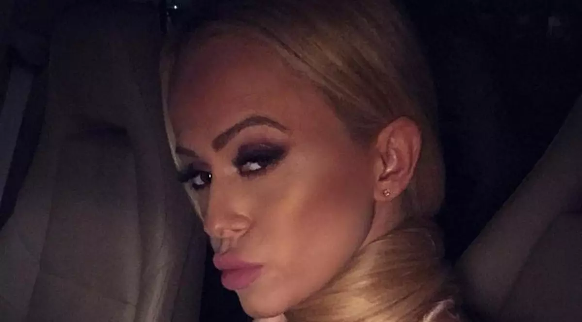 În plină iarnă, Anda Adam a încins rețelele de socializare. Ce mai tare ipostază cu posteriorul artistei