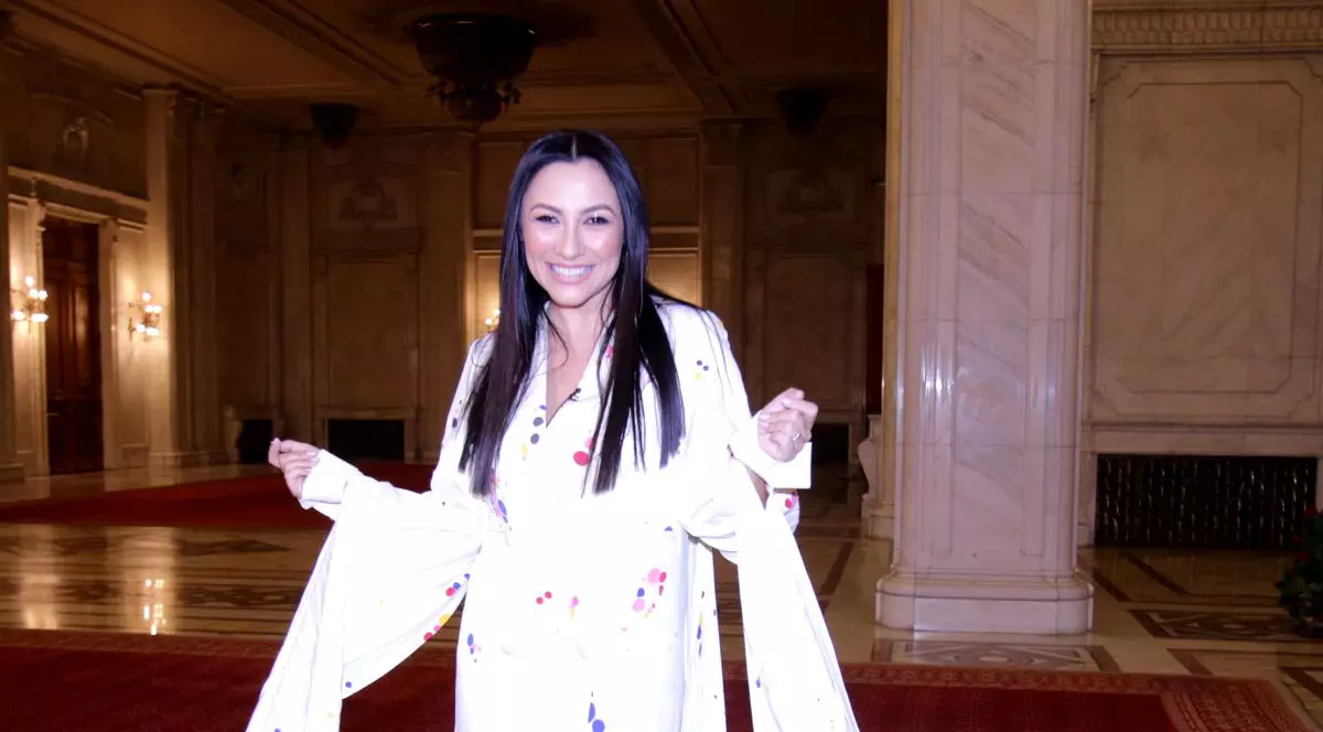 Andra, amintiri din copilărie. “Mergeam cu colindul şi mai făceam câte un bănuţ”