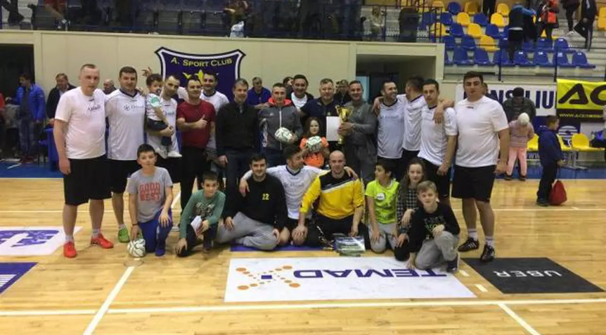 Grăsuțul Tibi Ghioane și colegii lui de la Allstadt au câștigat Turneul vedetelor de la Brașov. Eurofantasticii Stelei nu au trecut de faza grupelor