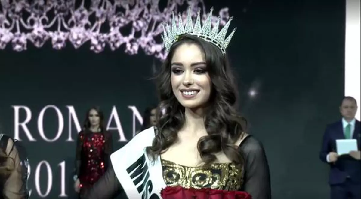 Alina Rigină a fost desemnată Miss România 2017, în cadrul festivalului Bucharest Fashion Week