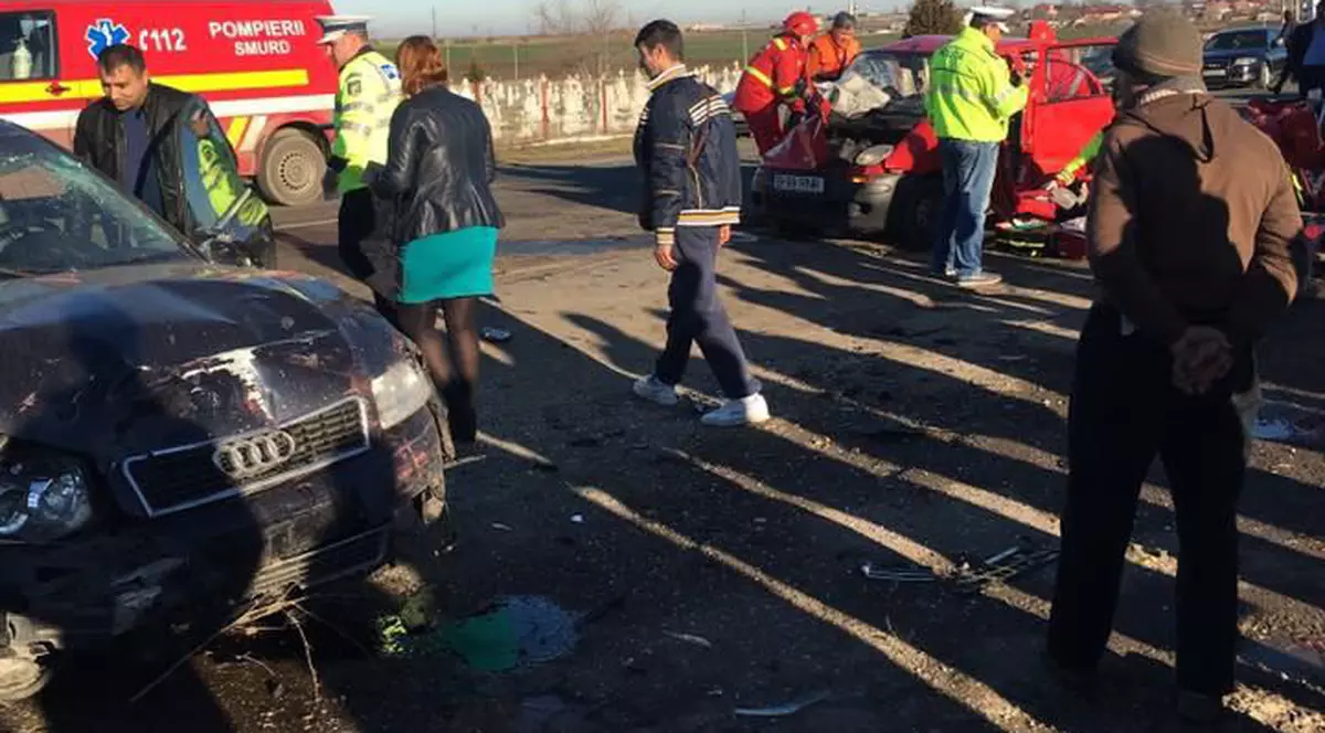 Patru răniți, într-un accident în județul Constanța