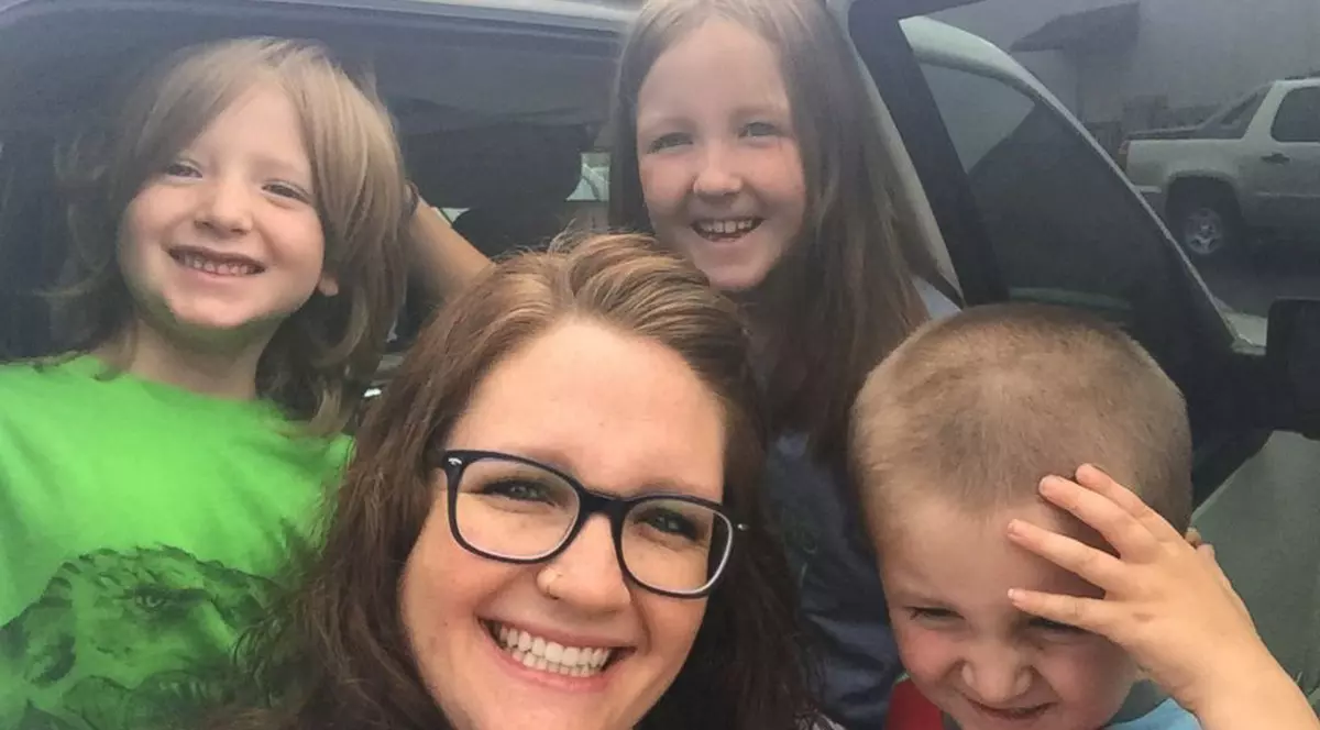 a ajutat aproape 200 de familii afectate de uraganul Harvey