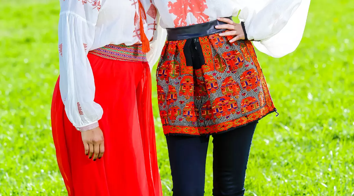 Diana Dumitrescu și Majda Aboulumosha au renunțat la lux pentru Ferma vedetelor