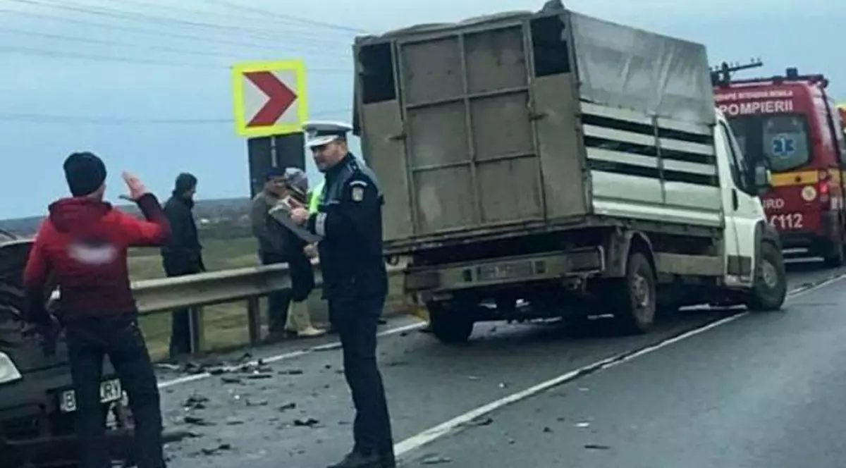 o fetiță de un an și trei luni a murit într-un accident de mașină