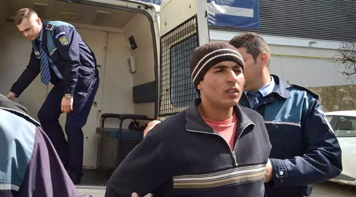 Autorul triplului asasinat de la Stoenești, din 2016, s-a sinucis în puşcărie. Laurențiu Durleci s-ar fi otrăvit