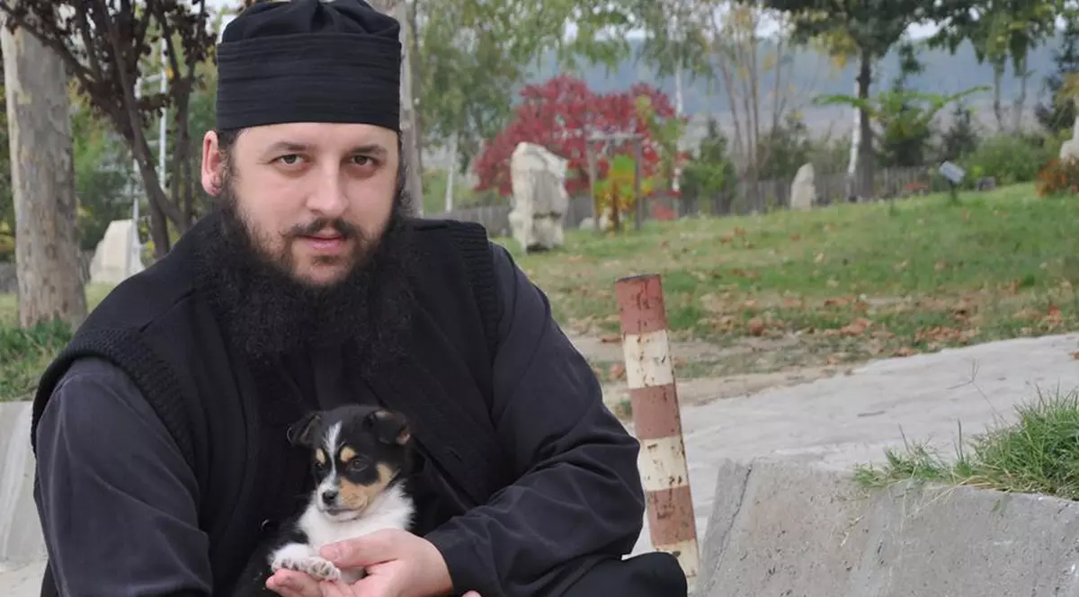 Dieta părintelui Efrem de la Dervent, care a avea 120 de kilograme și a slăbit spectaculos