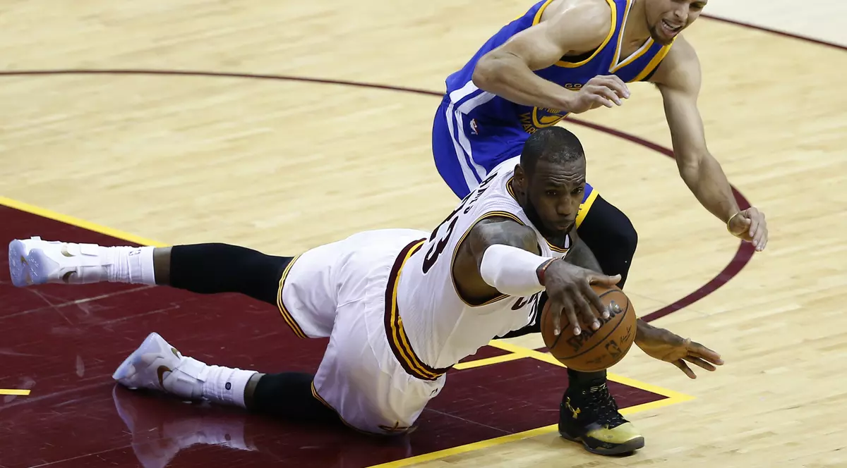 Meci mare de Crăciun: S-a jucat Golden State Warriors - Cleveland Cavaliers / VIDEO