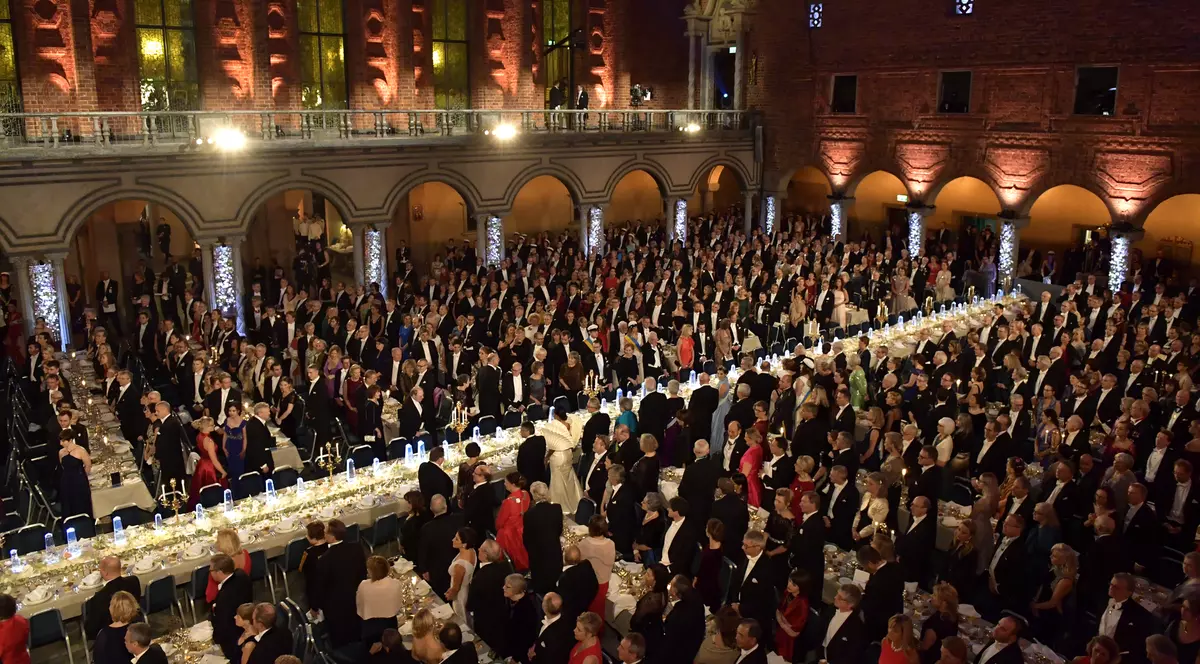 FOTO | Laureații premiilor Nobel și-au primit distincțiile