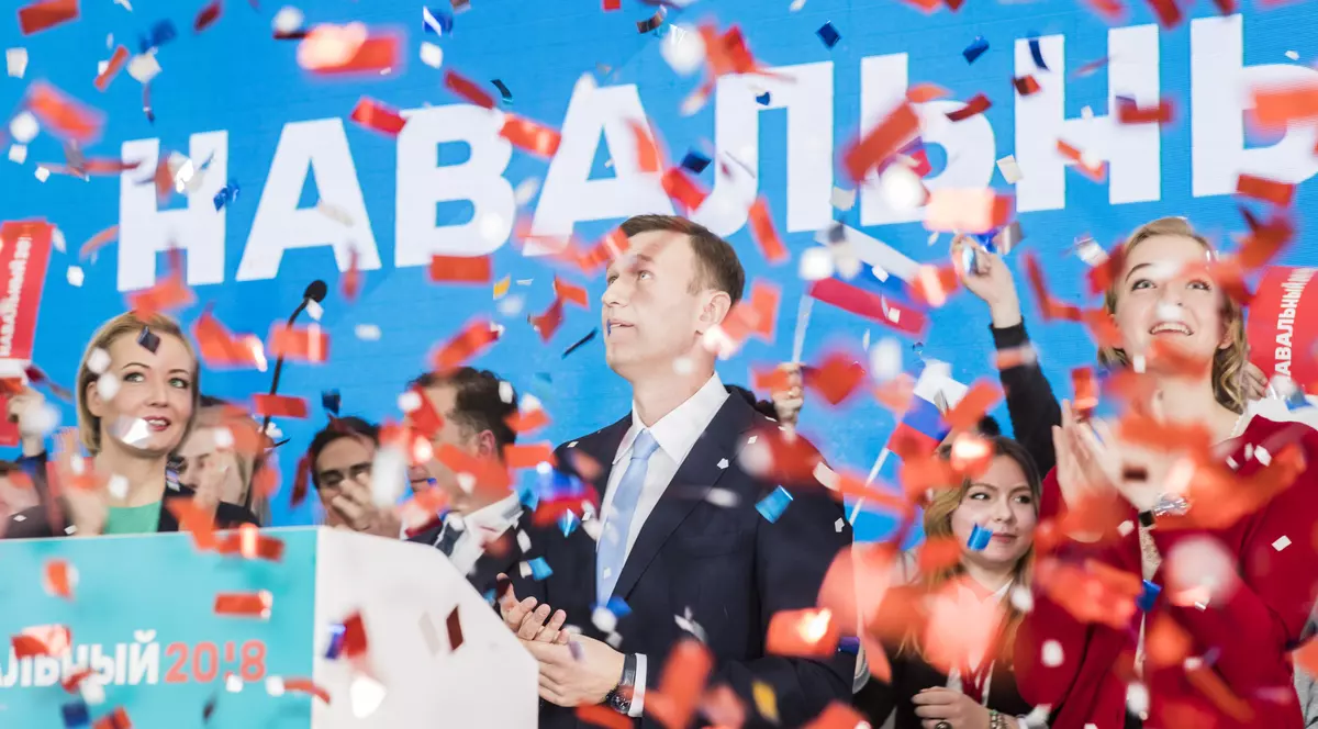 Alexei Navalnîi a anunțat că a strâns suficiente semnături pentru a candida împotriva lui Putin