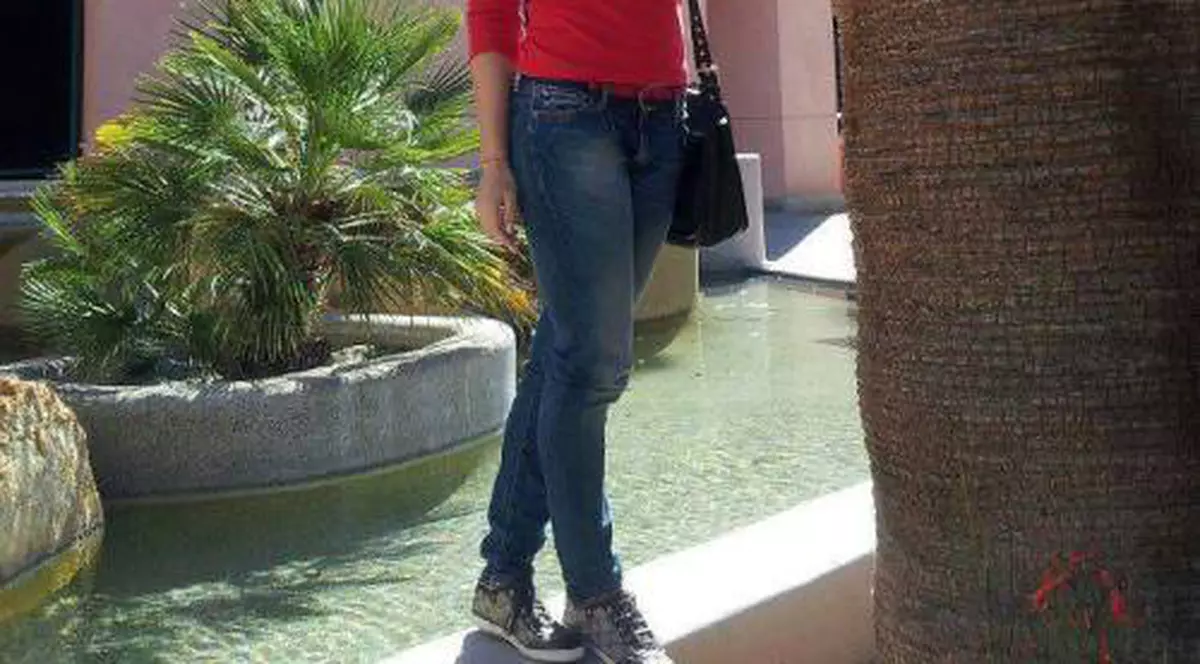 Halep și-a donat blugii în scop umanitar