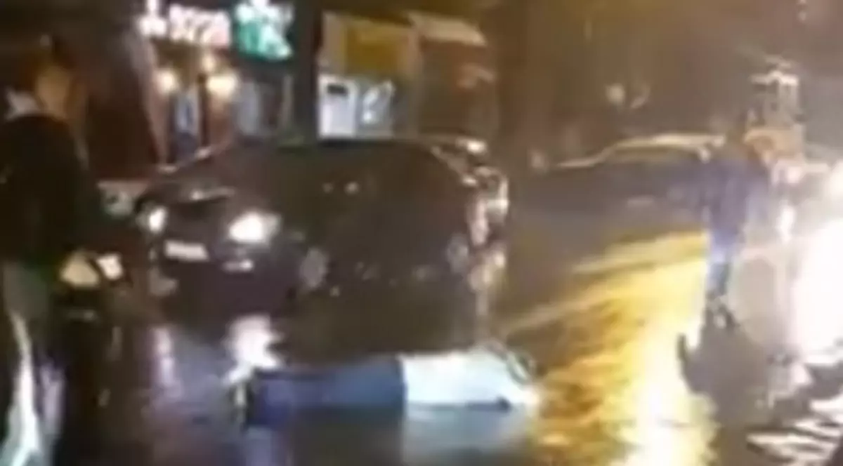 tanar lovit la pacanele