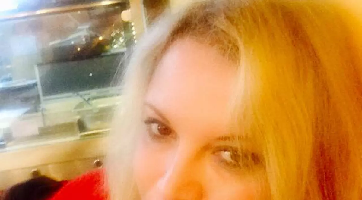 Oana Lis și-a arătat lenjeria intimă de Revelion. "Așa chiloți de babă???"