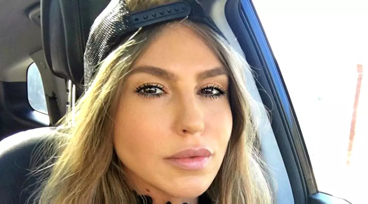 VIDEO EXCLUSIV/Cum își revine Corina după mesele îmbelșugate de sărbători