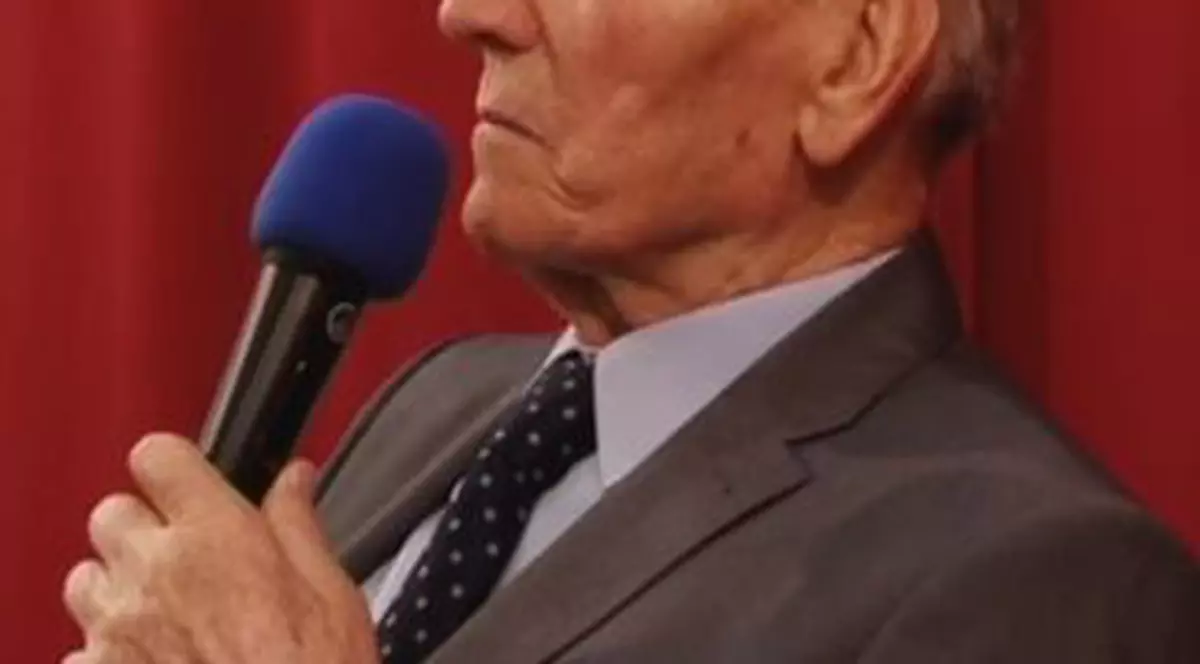 A murit Kazimierz Piechowski, omul care a evadat de la Auschwitz furând o mașină a SS