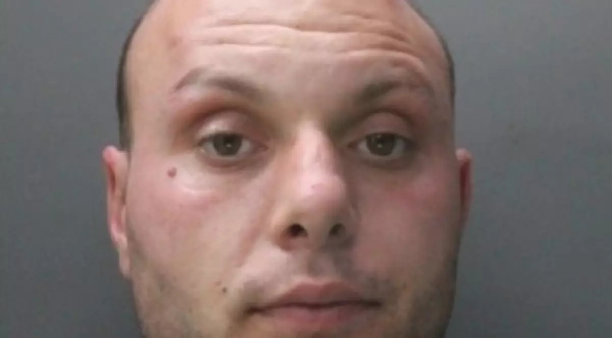 Român condamnat la închisoare pe viață în Anglia pentru viol