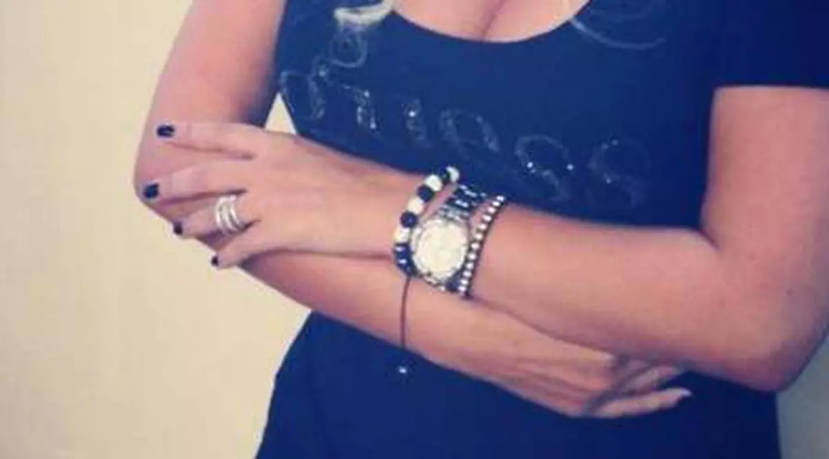 Simona Trașcă vrea să intre în greva foamei după ce a fost bătută în stradă. Blonda a ajuns la capătul puterilor