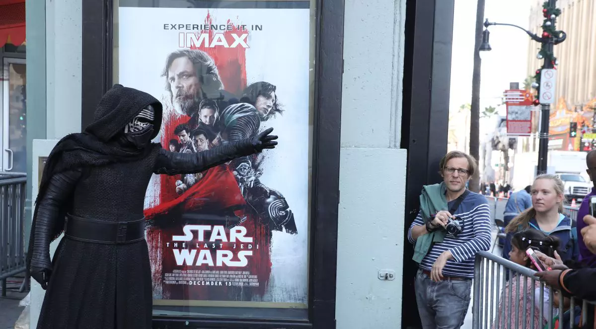 Star Wars: The Last Jedi este al al doilea film din istorie în ceea ce privește încasările