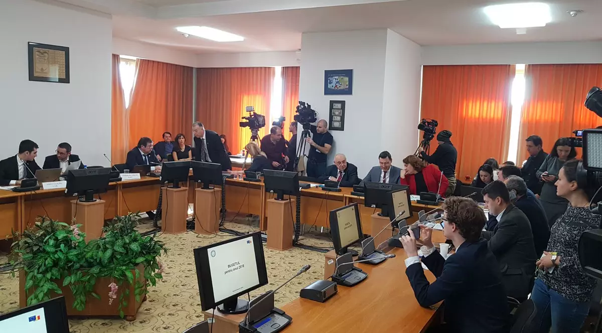 Ionuț Mișa, ministrul Finanțelor, la dezbaterile comisiilor reunite ale Sentului și Camerei Deputaților privind bugetul pe 2018