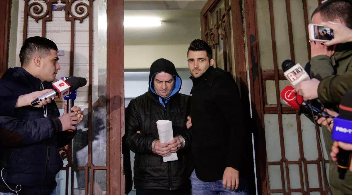 Polițistul pedofil ar mai fi suspectat în 15 cazuri, comise începând cu anul 2009