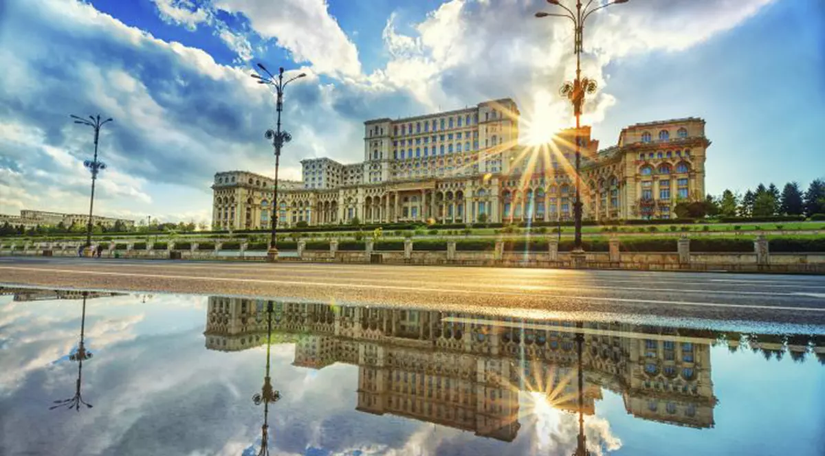 Începe o nouă sesiune parlamentară