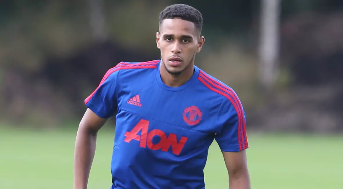 CSM Poli Iași îl transferă pe Sadiq El Fitouri, fost junior al lui Manchester City. Fundașul central libian a trecut și pe la United!