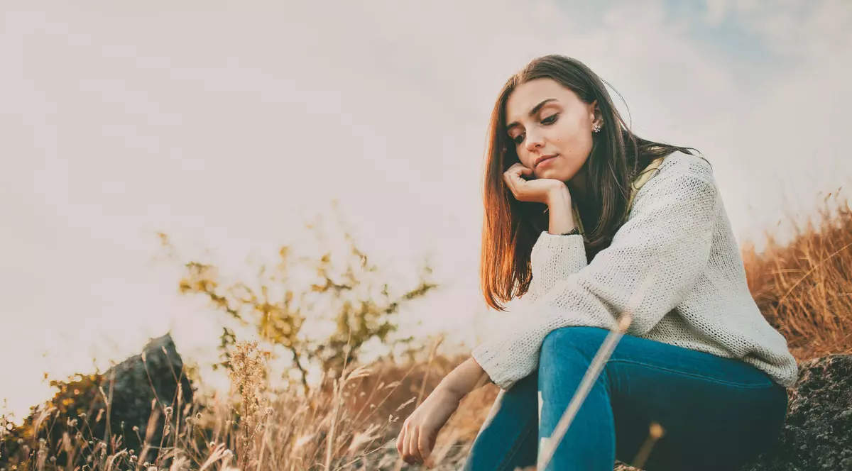 Singurătatea e mai periculoasă pentru sănătate decât obezitatea