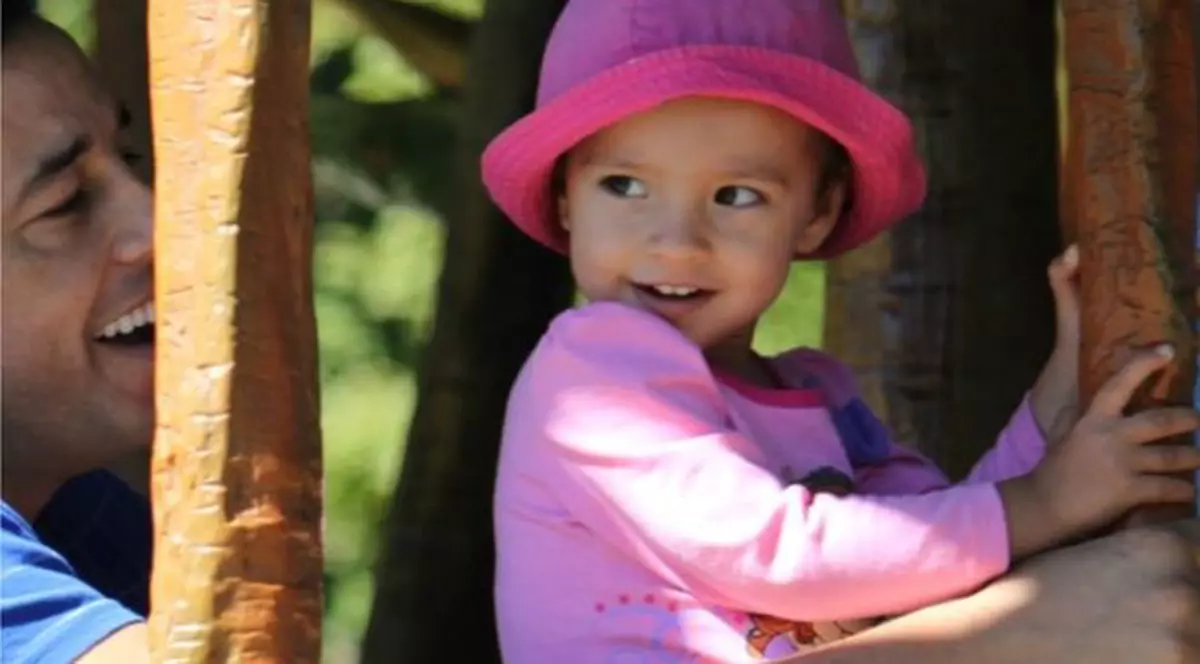 Fetiță de cinci ani care a supraviețuit cancerului a murit lovită de o mașină