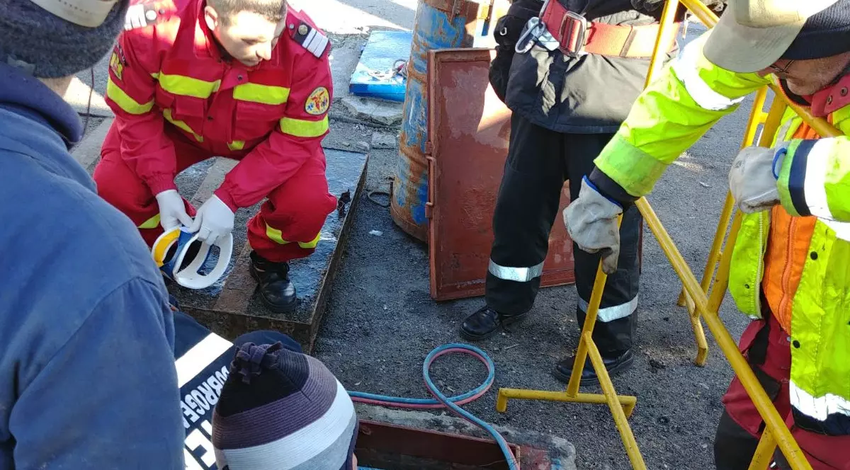 bărbat căzut într-un puț la Ovidiu