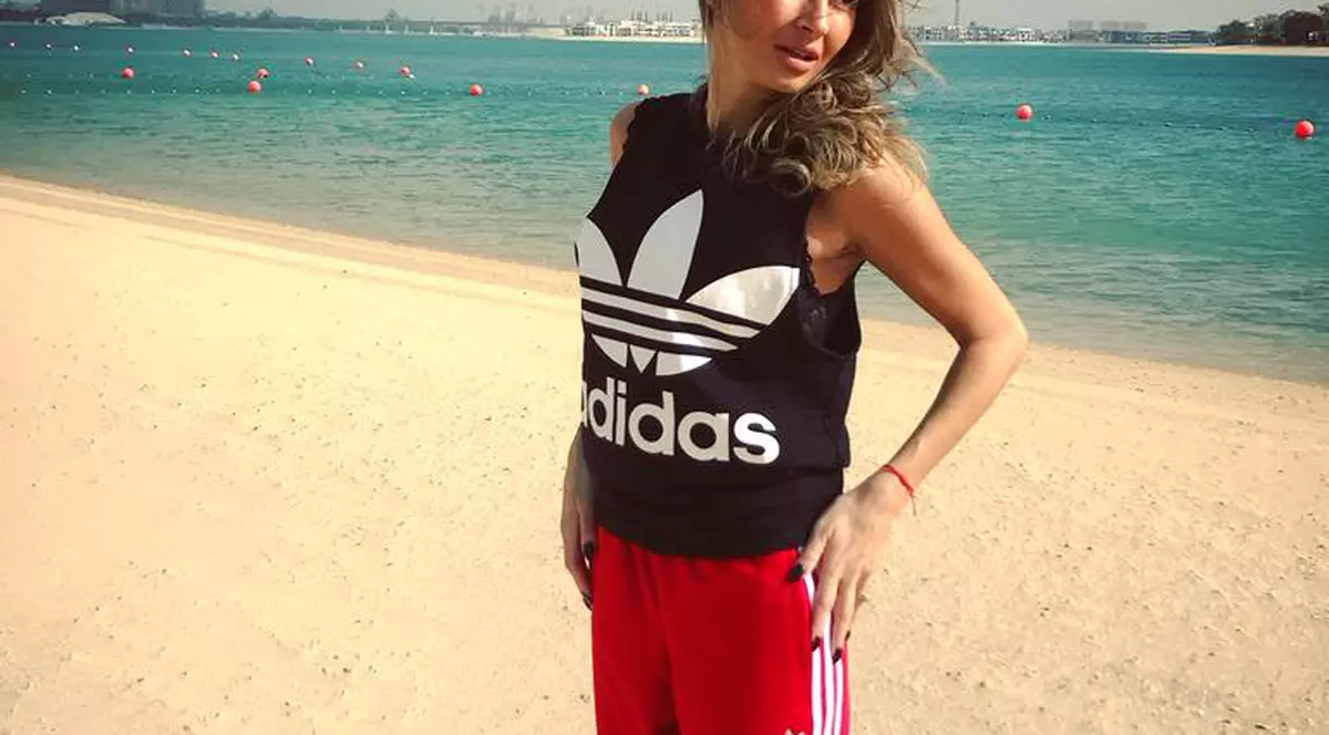 Crina Abrudan a dat iama-n magazine, la reduceri. 15 ore la shopping în două zile