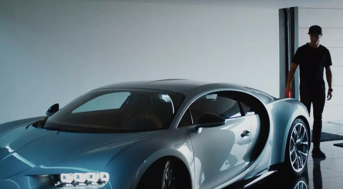 Câte minute a trebuit să joace Cristiano Ronaldo ca să-și achite un Bugatti Veyron