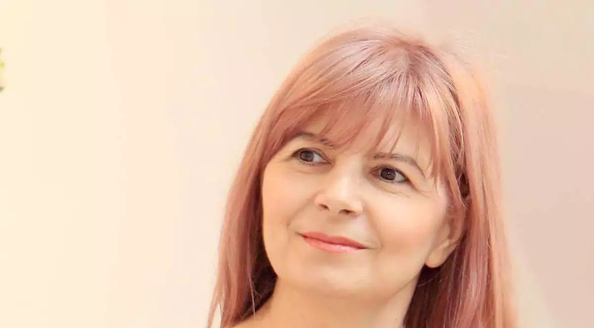 Elena Miron: „Devii mai bun când înveți din greșeli”
