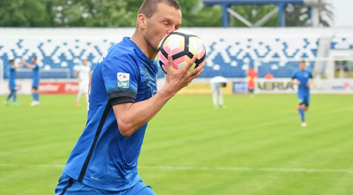 Bojan Golubovic reactioneaza dupa marcarea unui gol in meciul de fotbal dintre CSM Poli Iasi si Pandurii Targu Jiu din etapa IX-a a play out-ului Ligii 1, disputat pe stadionul Emil Alexandrescu din Iasi, luni 8 mai 2017. SPORT PICTURES