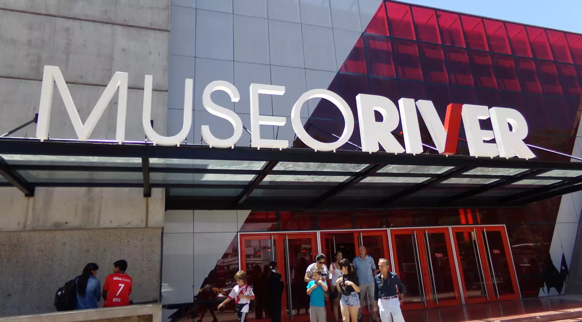 La muzeul ”River Plate” îi poți vedea în acțiune la nesfârșit pe ”viteziștii” din 1986. Steaua rulează la fiecare 3 minute!