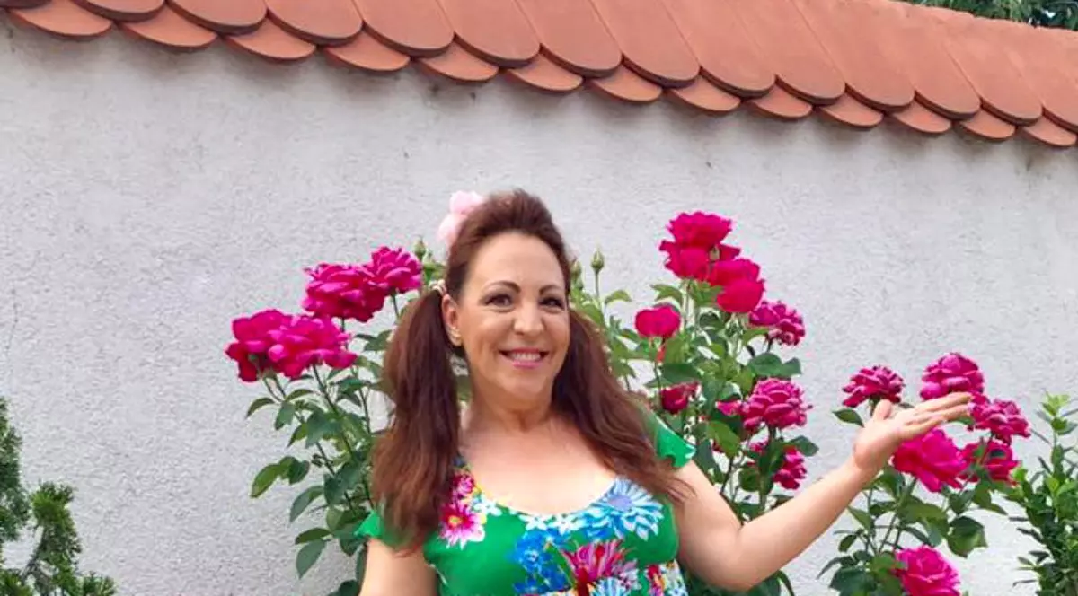 Jeni Nicolau a tras o sperietură soră cu moartea după ce a găsit pe cineva în casă. 