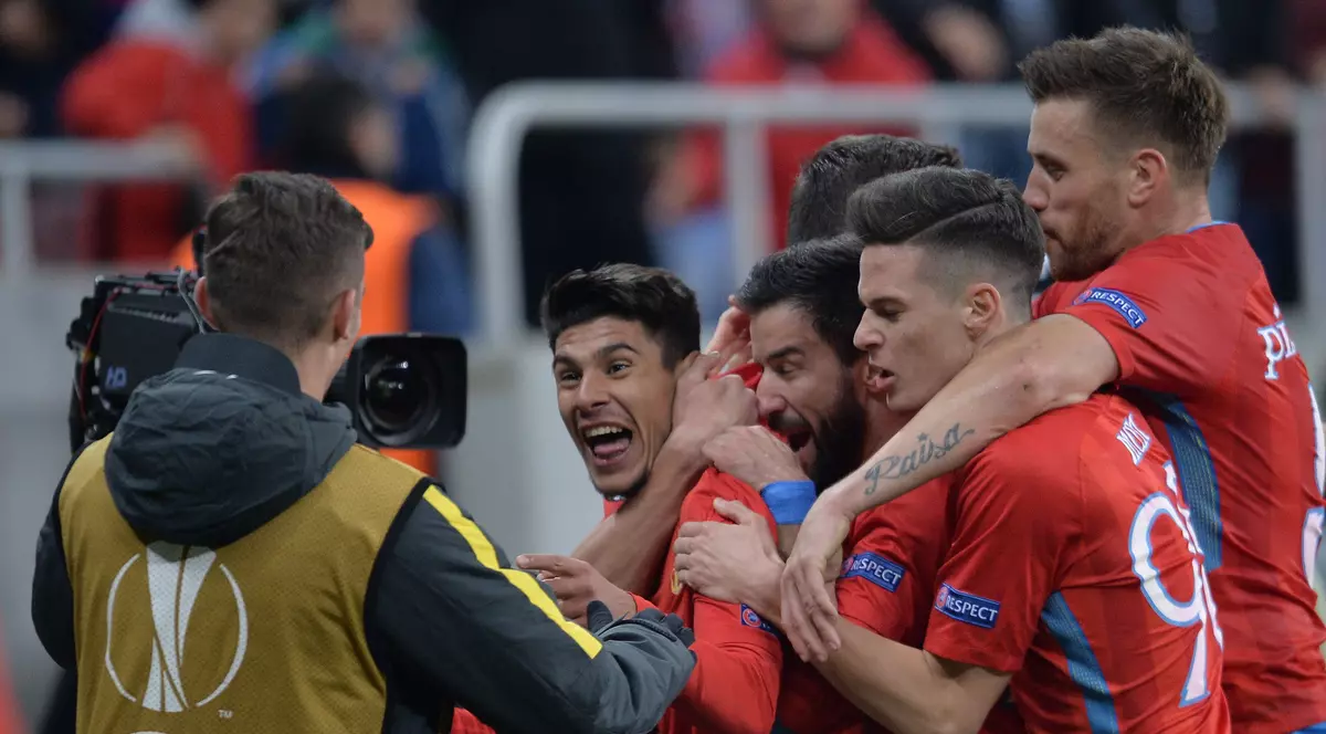 Doi jucători au semnat azi cu FCSB! Cei doi au făcut și pozele oficiale și au aceleași drepturi cu cei din imagine