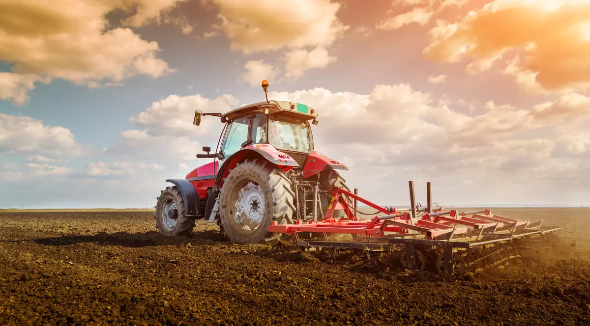 vrâncean mort din cauza unui surub sărit de la un utilaj agricol