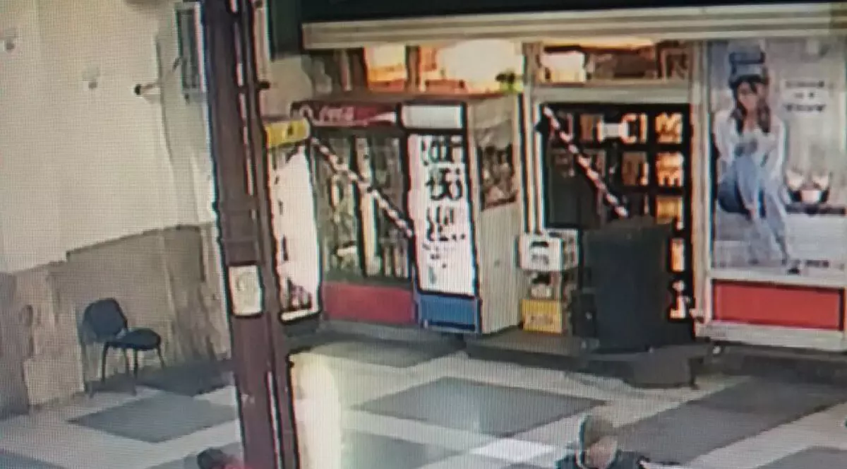 Aventura unui vasluian la Gara de Nord din Capitală! Bărbatul a refuzat-o o partidă de sex pe bani, dat a sfârșit prin a fi tâlhărit.