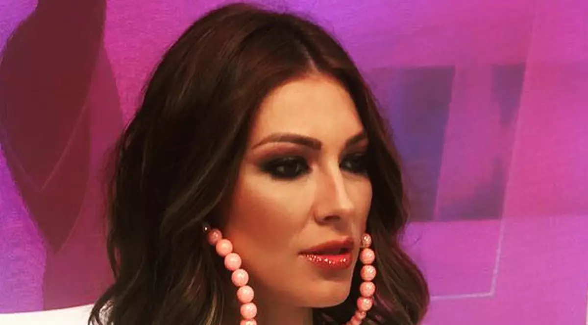 Râmâi fără cuvinte dacă o vezi pe Ilinca Vandici în costum de baie. Nici nu zici că a născut