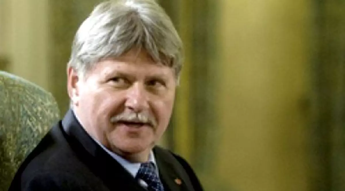 A murit Verestoy Attila