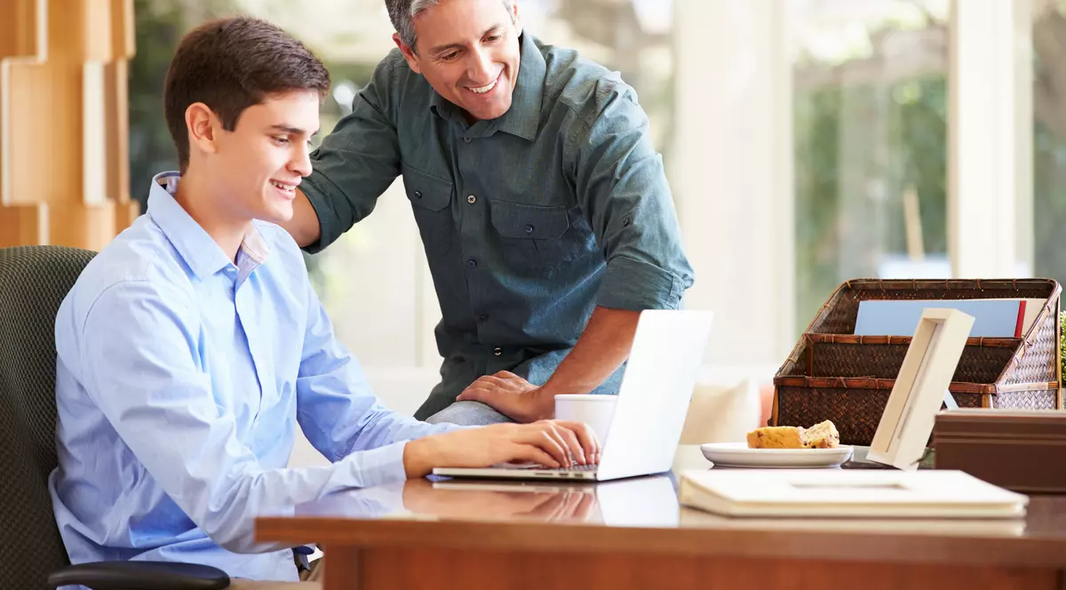 Ce trebuie să facă părinții când copiii lor au examene