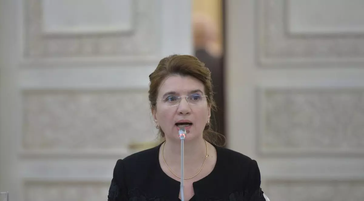 Andreea Păstîrnac a fost numită consilier de stat în aparatul de lucru al premierului Dăncilă
