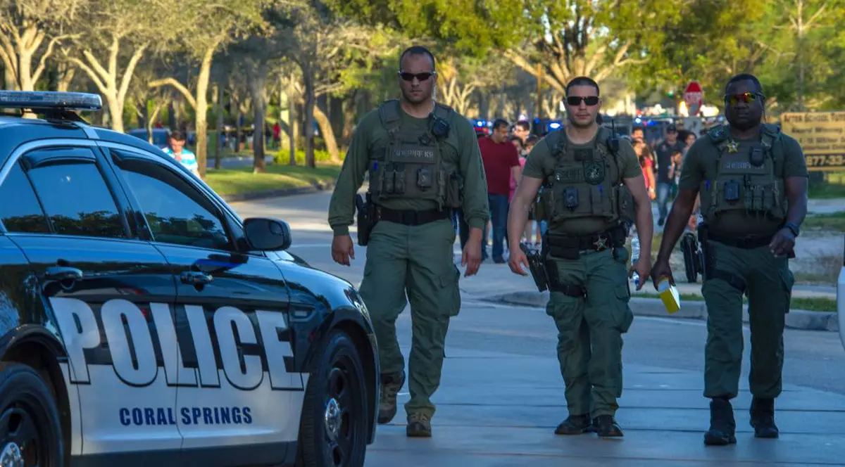 Autorităţile americane au dejucat un atac armat la un liceu, cu doar o zi înainte de cel din Florida
